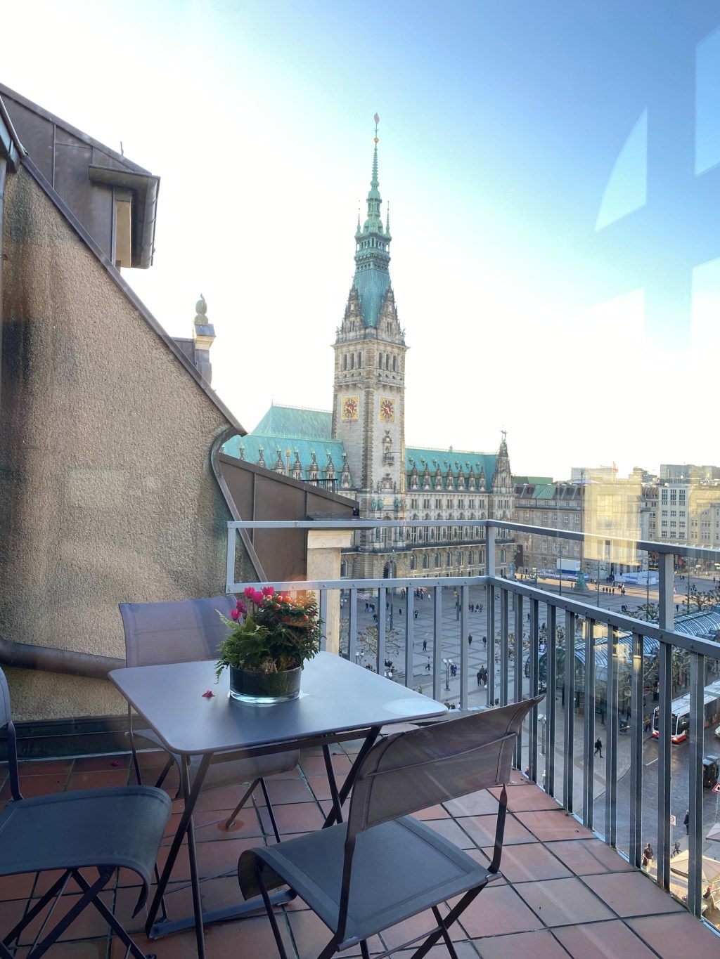 ПЕРЕВОДЧИК У НОТАРИУСА В&nbsp;ГАМБУРГЕ